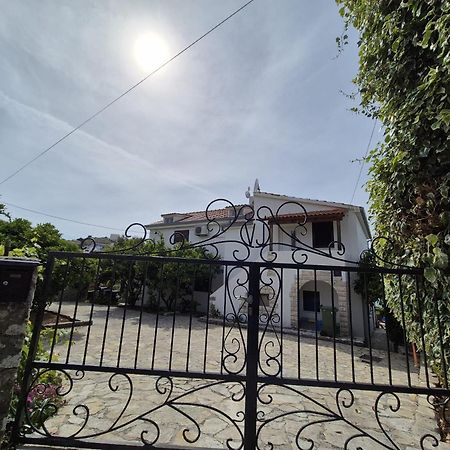 Apartments Villa Julia Trogir Ngoại thất bức ảnh
