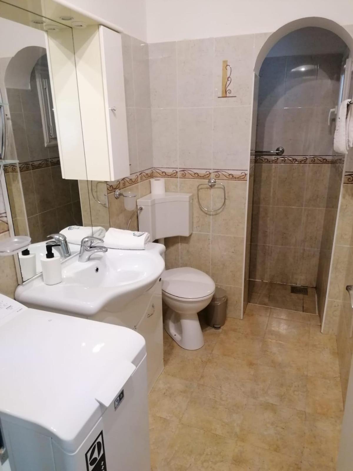Apartments Villa Julia Trogir Ngoại thất bức ảnh