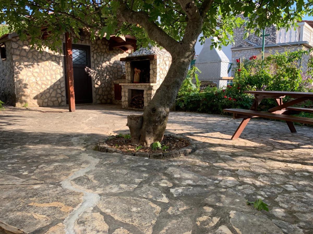 Apartments Villa Julia Trogir Ngoại thất bức ảnh